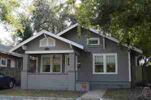 featured image of 2536 Phyllis St