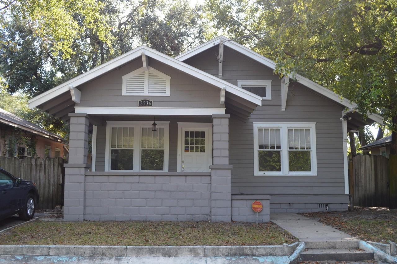 2536 Phyllis St - Photo 2 of 27