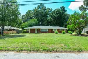 featured image of 511 Pinehill Rd #1