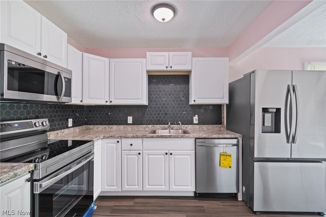 219 N Jefferson St - Photo 5 of 20