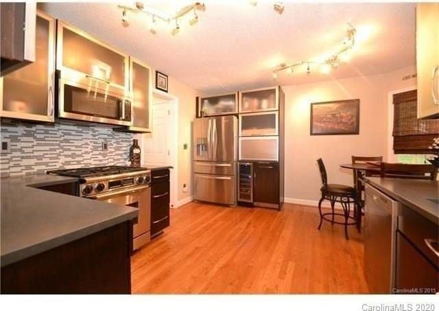 2843 Windsor Chase Dr - Photo 2 of 22