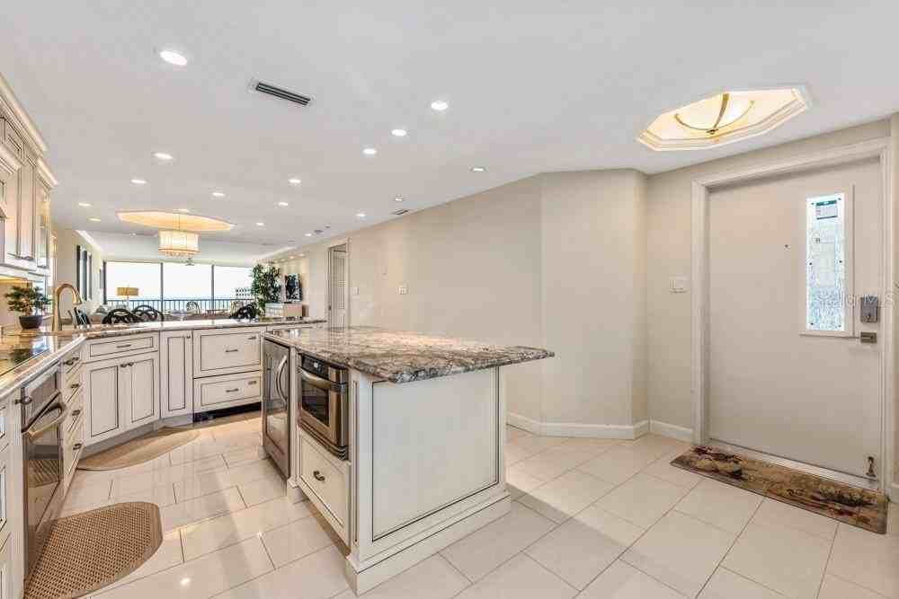 5770 Midnight Pass Rd #605 - Photo 4 of 42