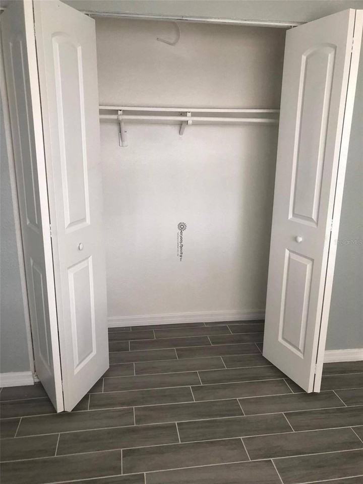 13106 Leisurewood Pl #204 - Photo 4 of 10