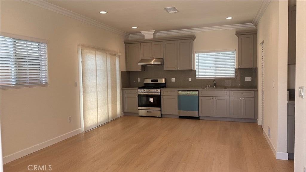 3829 Esmeralda Ave - Photo 2 of 14