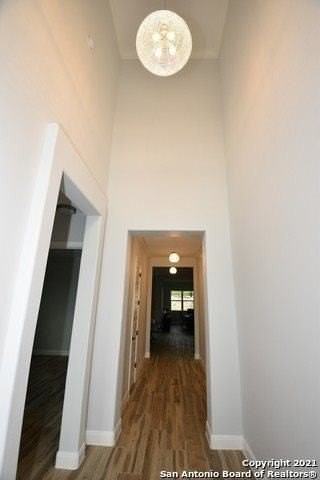 24418 Canyon Row - Photo 4 of 47