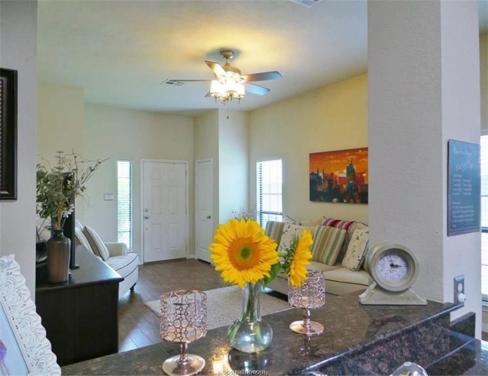 2711 Silver Oak Dr - Photo 7 of 19