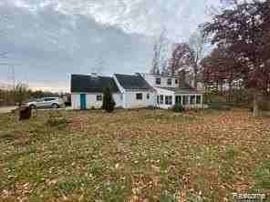 1080 W Highland Rd - Photo 4 of 31