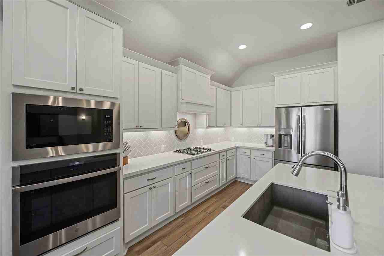 2126 Partridgeberry Ln - Photo 7 of 40