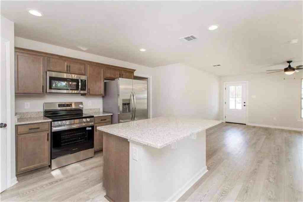 24125 John Mckigney Rd - Photo 4 of 10