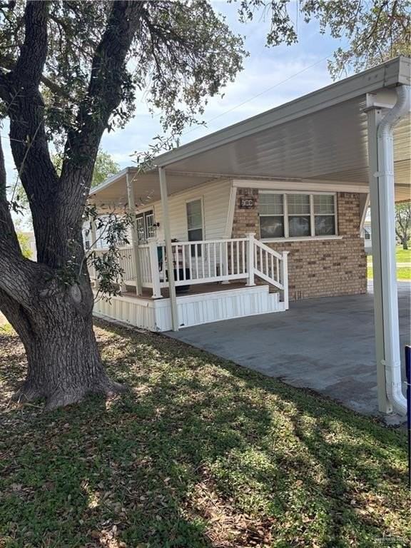 189 Lago Vista St