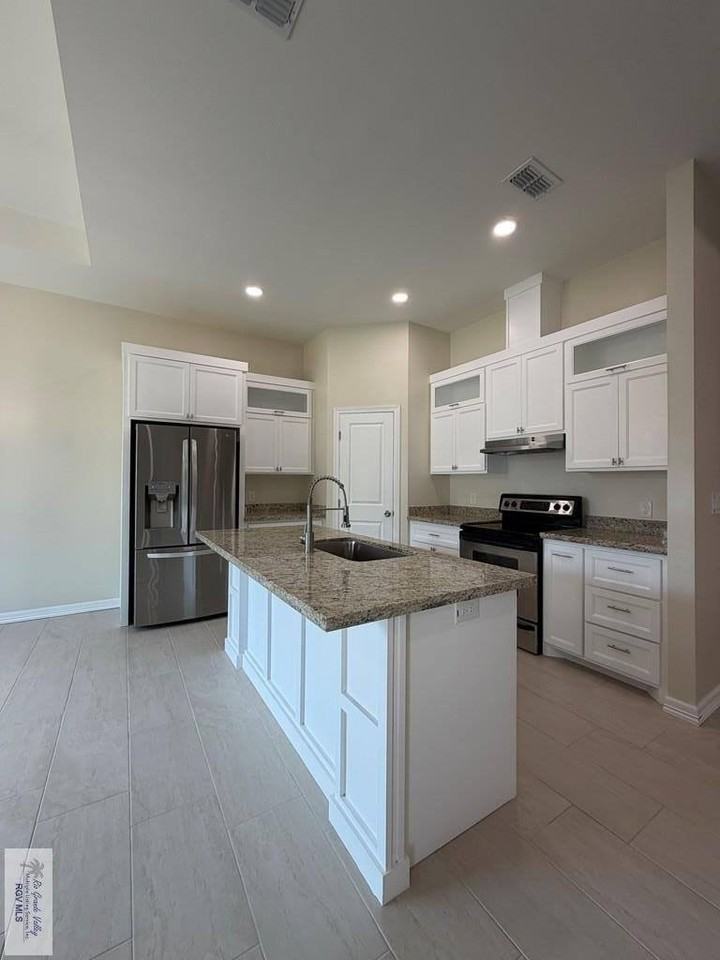 3730 Avenida Residencial - Photo 3 of 17
