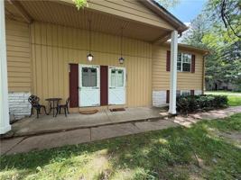 featured image of 3831 Eigen St #2