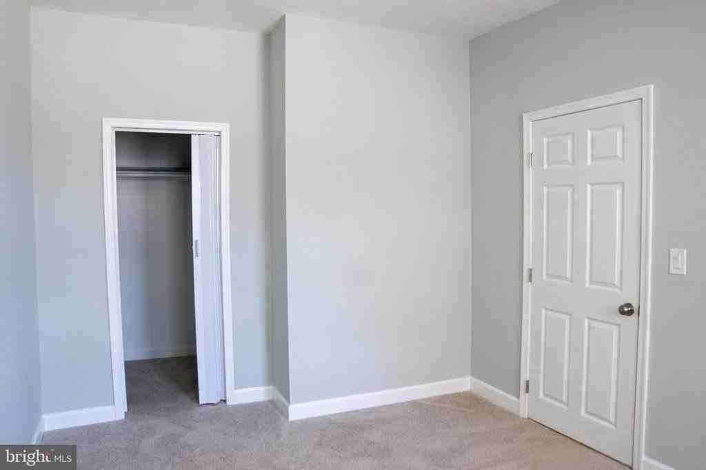 1009 Main St #2 - Photo 7 of 14