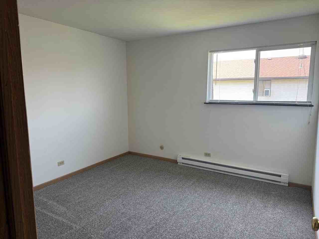 205 Morgan Ct #2C - Photo 2 of 3