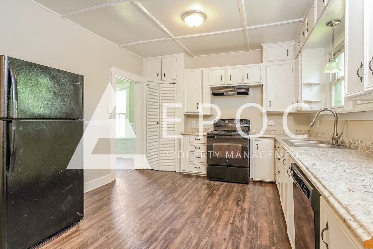 125 E Devonshire St - Photo 3 of 15