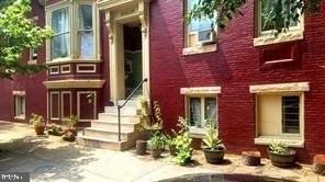 1701 Linden Ave