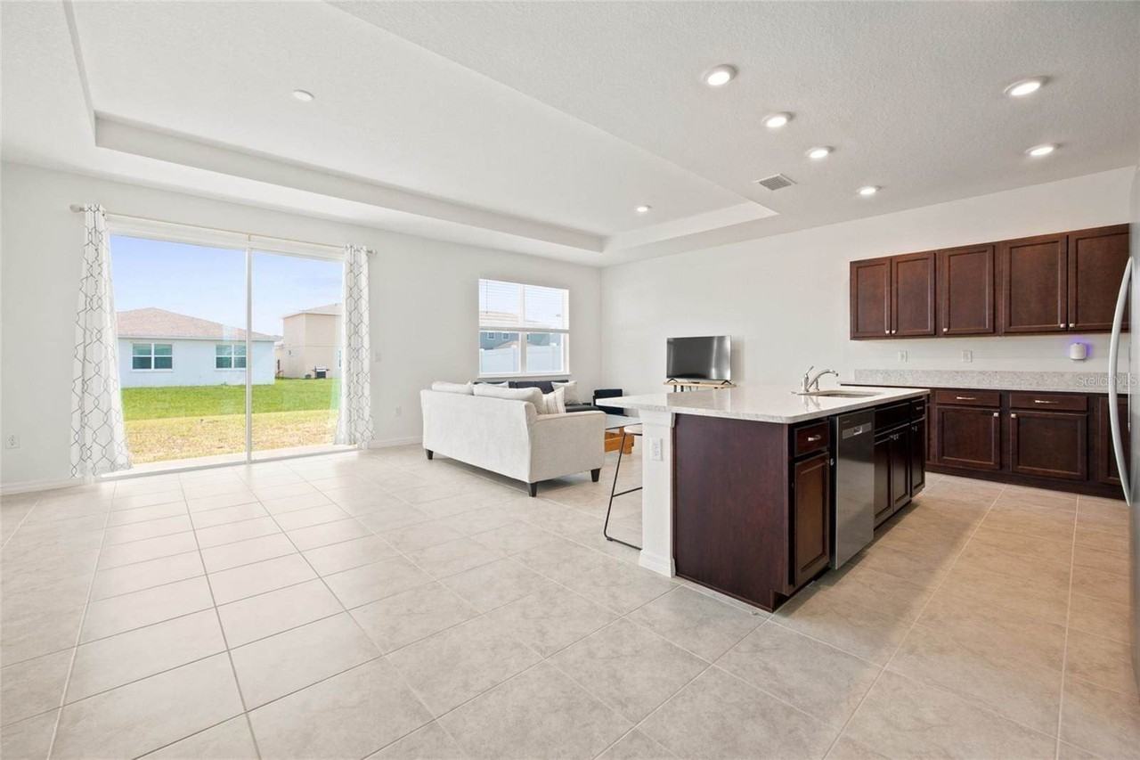 7227 Sw 58th Place Rd - Photo 4 of 39