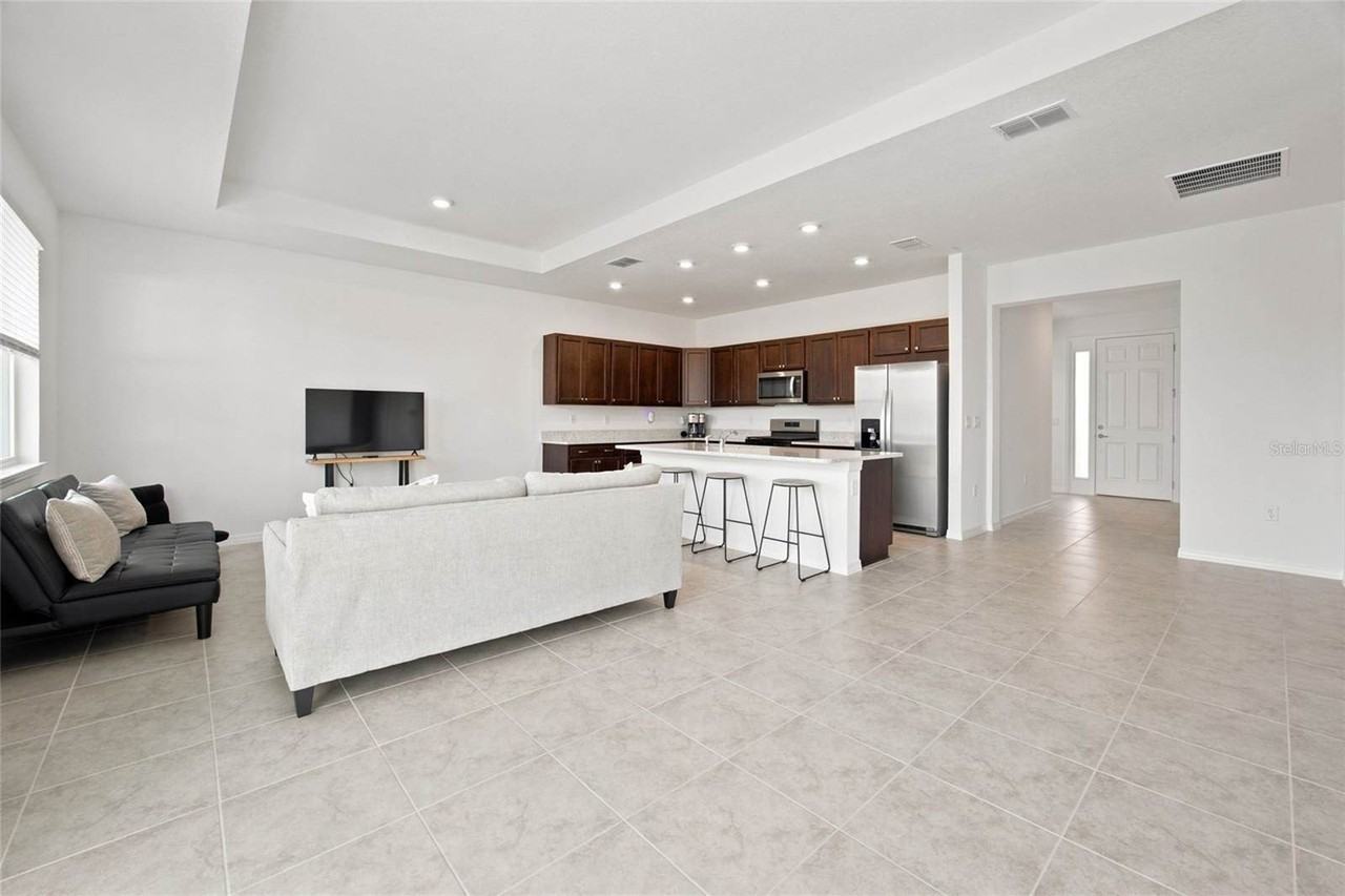 7227 Sw 58th Place Rd - Photo 5 of 39