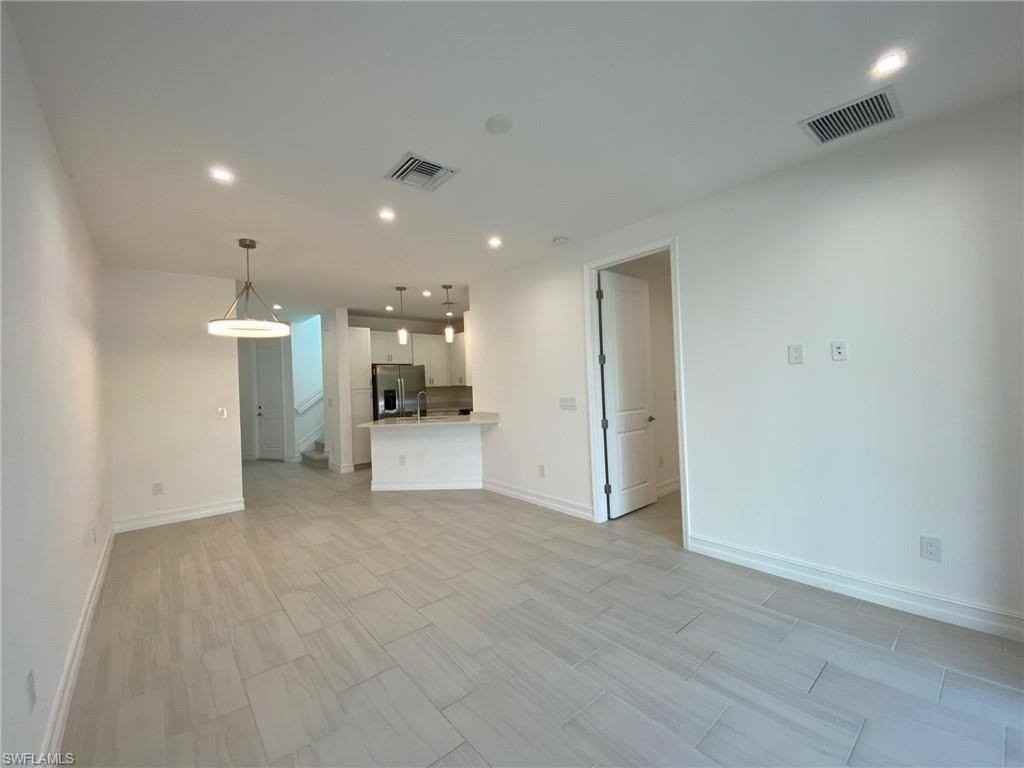 7530 Rockefeller Dr - Photo 4 of 18