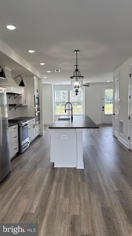 1817 Shookstown Rd - Photo 2 of 25