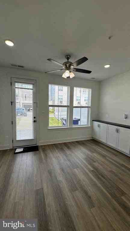 1817 Shookstown Rd - Photo 4 of 25