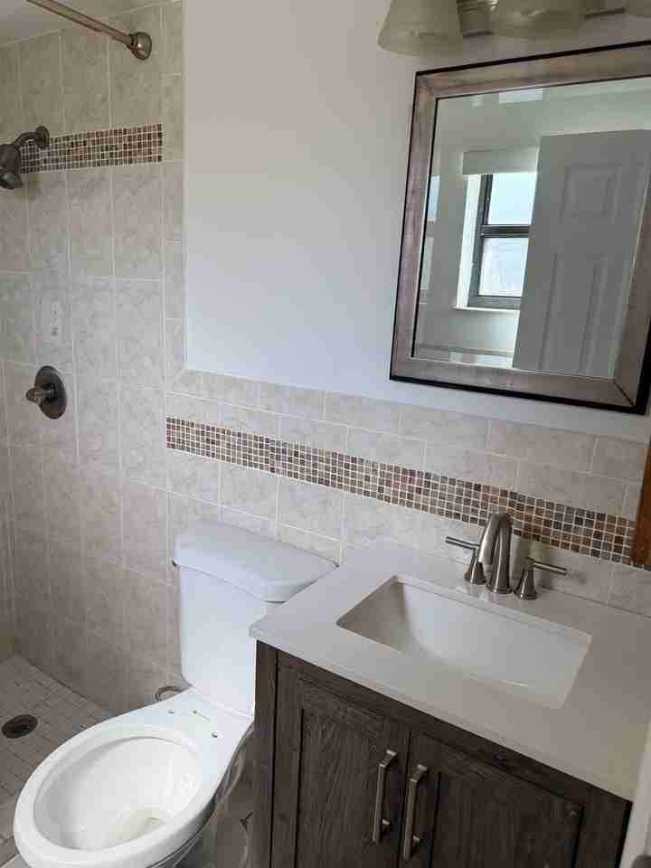 508 NE Azalea - Photo 6 of 13