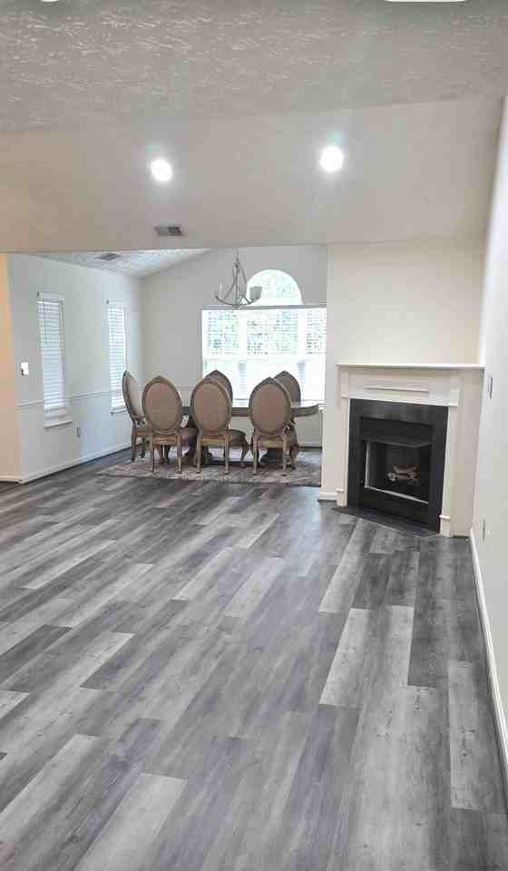 3708 Excalibur Ct - Photo 2 of 10