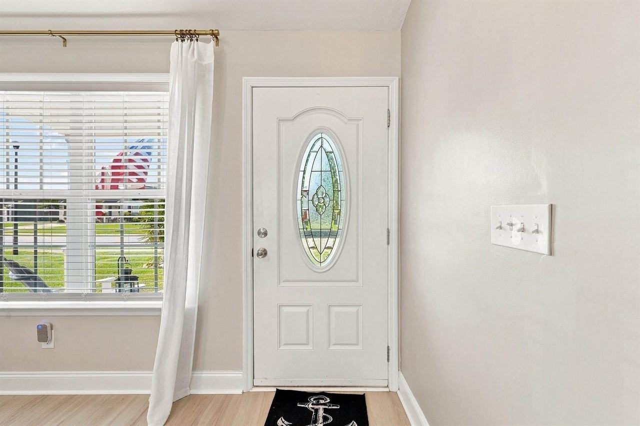 1005 Macala Dr - Photo 3 of 20