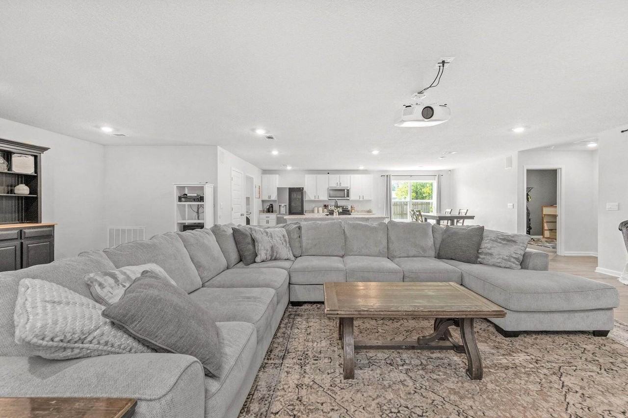 6537 Torrey Pines Trce - Photo 7 of 26