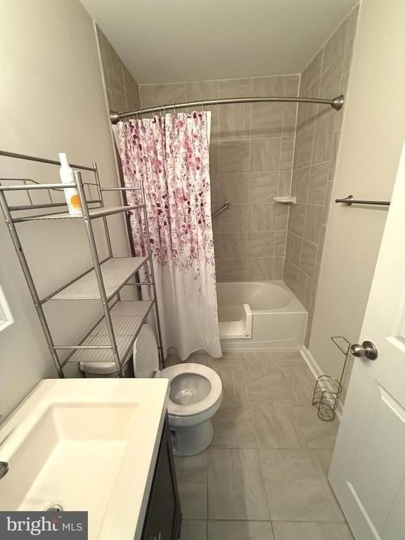 1238 Lakeview Pkwy - Photo 6 of 10