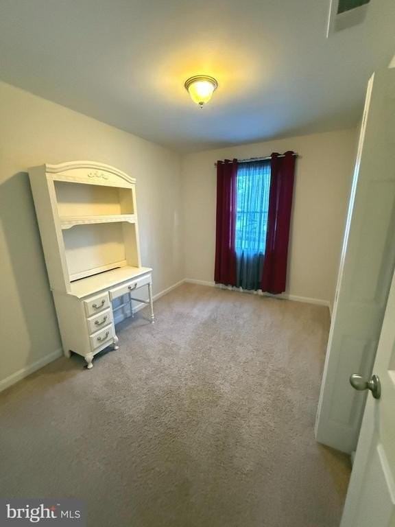 1238 Lakeview Pkwy - Photo 7 of 10