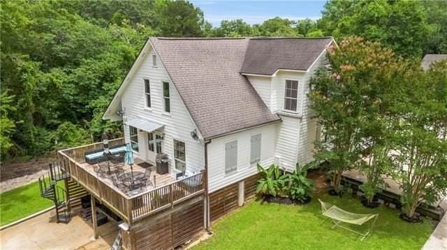 921 Carriage Way - Photo 4 of 28