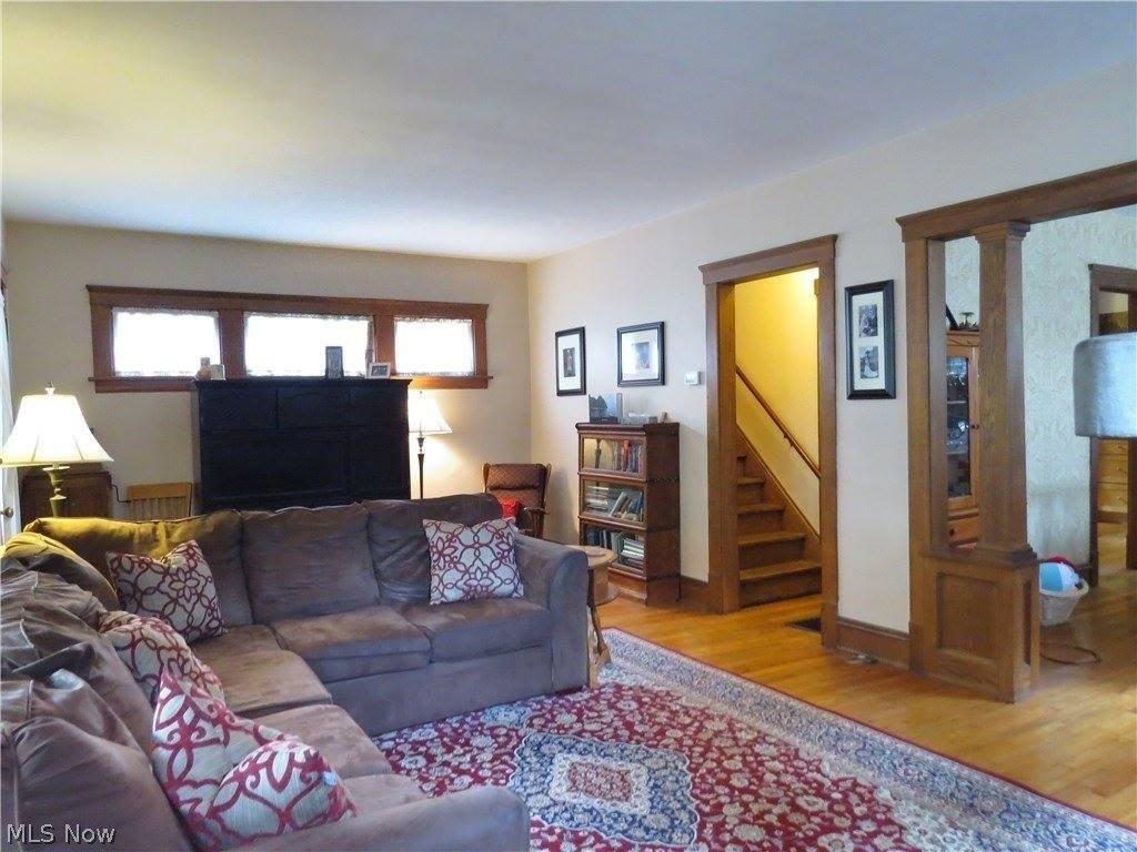 17469 Norton Ave - Photo 2 of 39