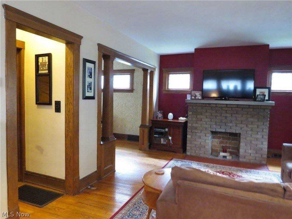 17469 Norton Ave - Photo 5 of 39