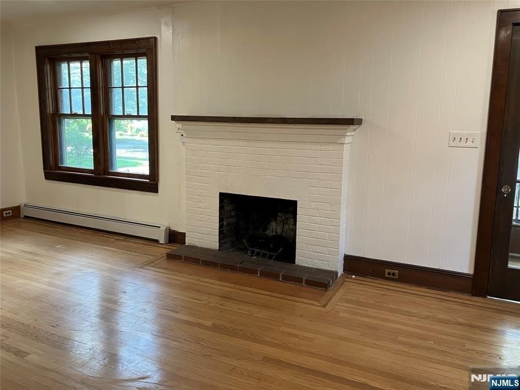 325 Bogert Ave - Photo 5 of 19