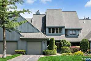 featured image of 43 Forsgate Ct #43C