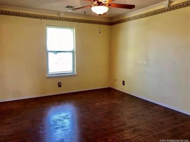 5444 Woodland Rd - Photo 4 of 8