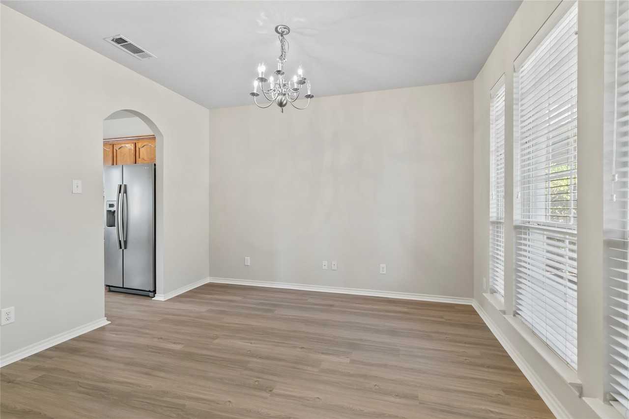 3904 Grantsville Dr - Photo 6 of 40
