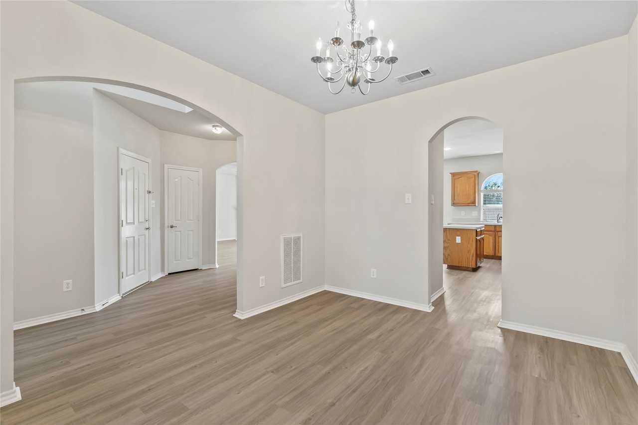 3904 Grantsville Dr - Photo 7 of 40
