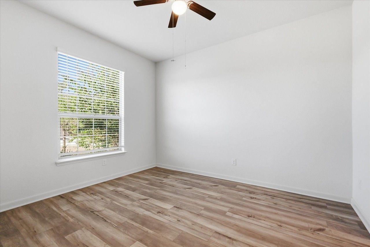 13518 Mineral Rd - Photo 5 of 36