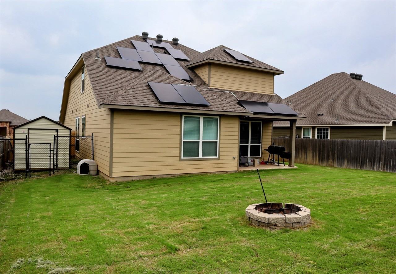 7024 Llano Dr - Photo 3 of 32