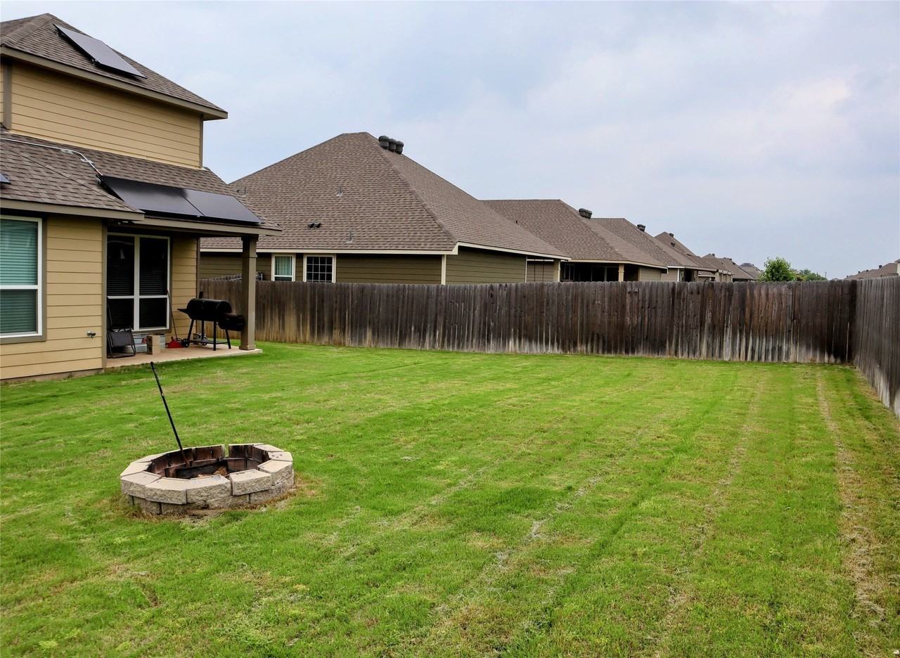 7024 Llano Dr - Photo 4 of 32