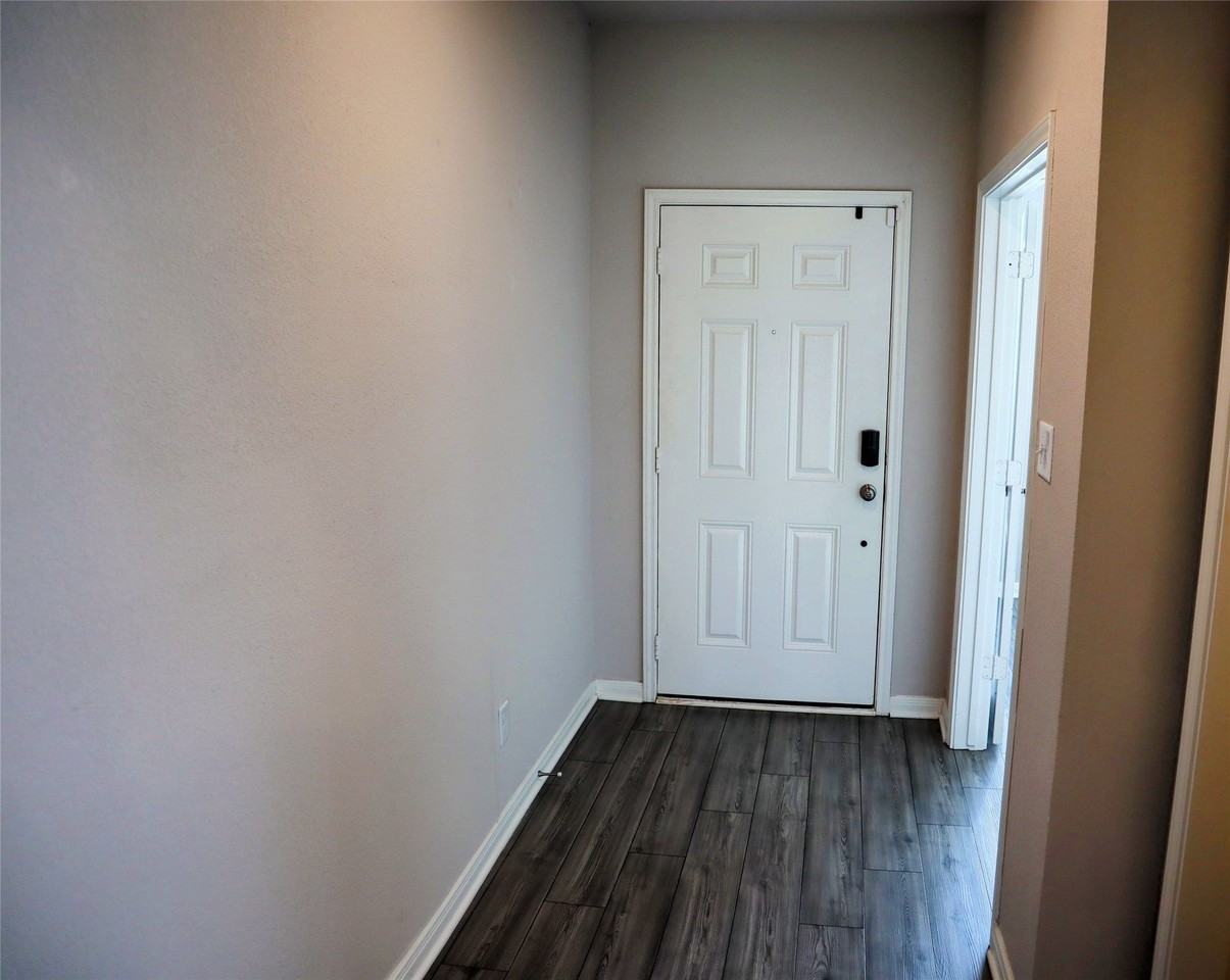 7024 Llano Dr - Photo 6 of 32