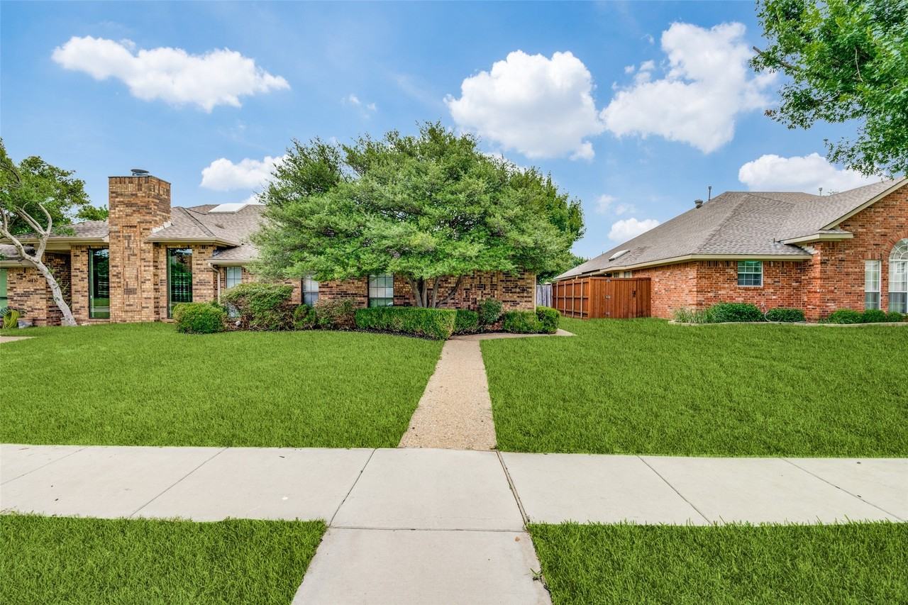 2108 Promontory Pt - Photo 2 of 25