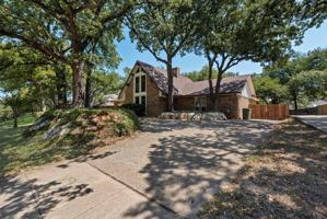 featured image of 2119 Wilson Dr