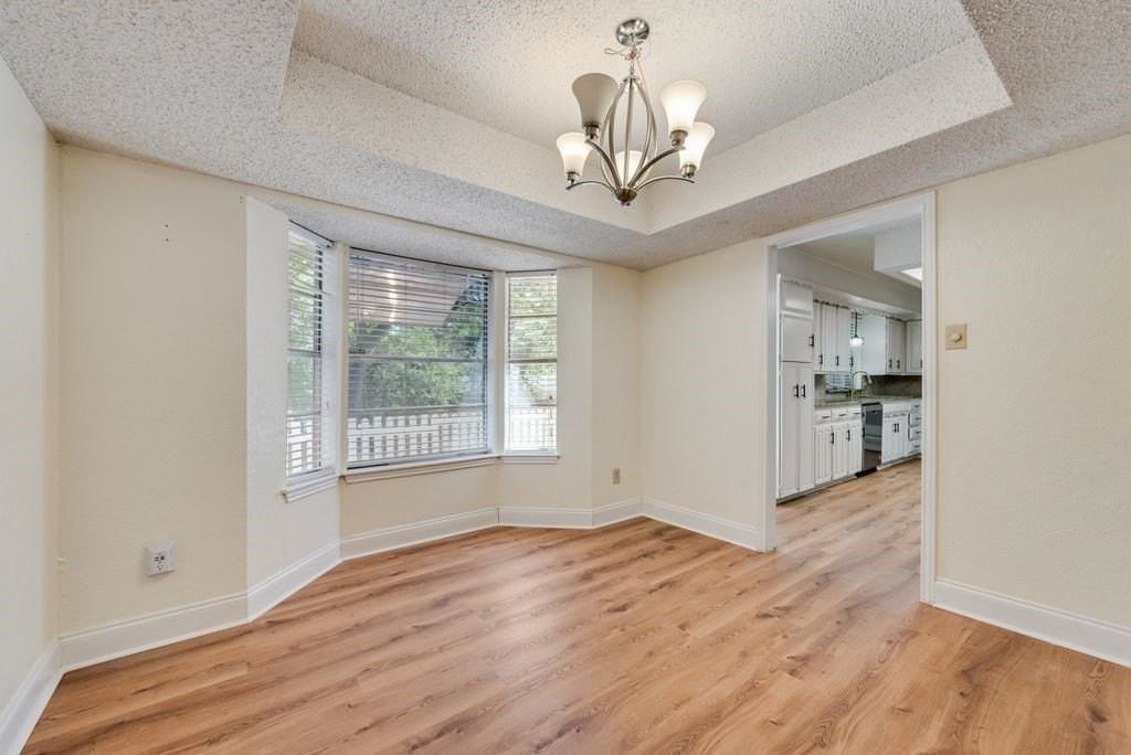 2119 Wilson Dr - Photo 6 of 24