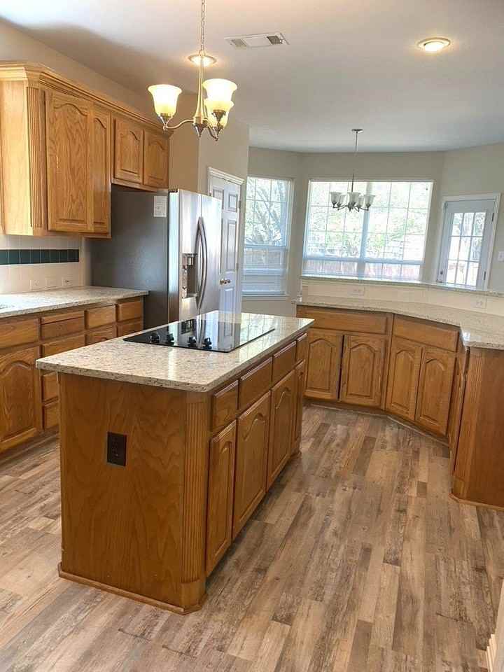 4581 Hinton Dr - Photo 2 of 10