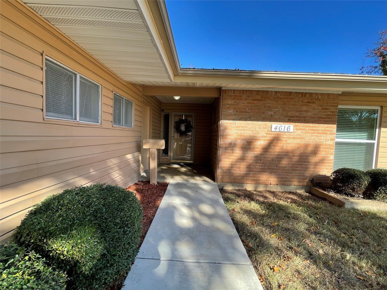 4616 Fawn Dr - Photo 3 of 26