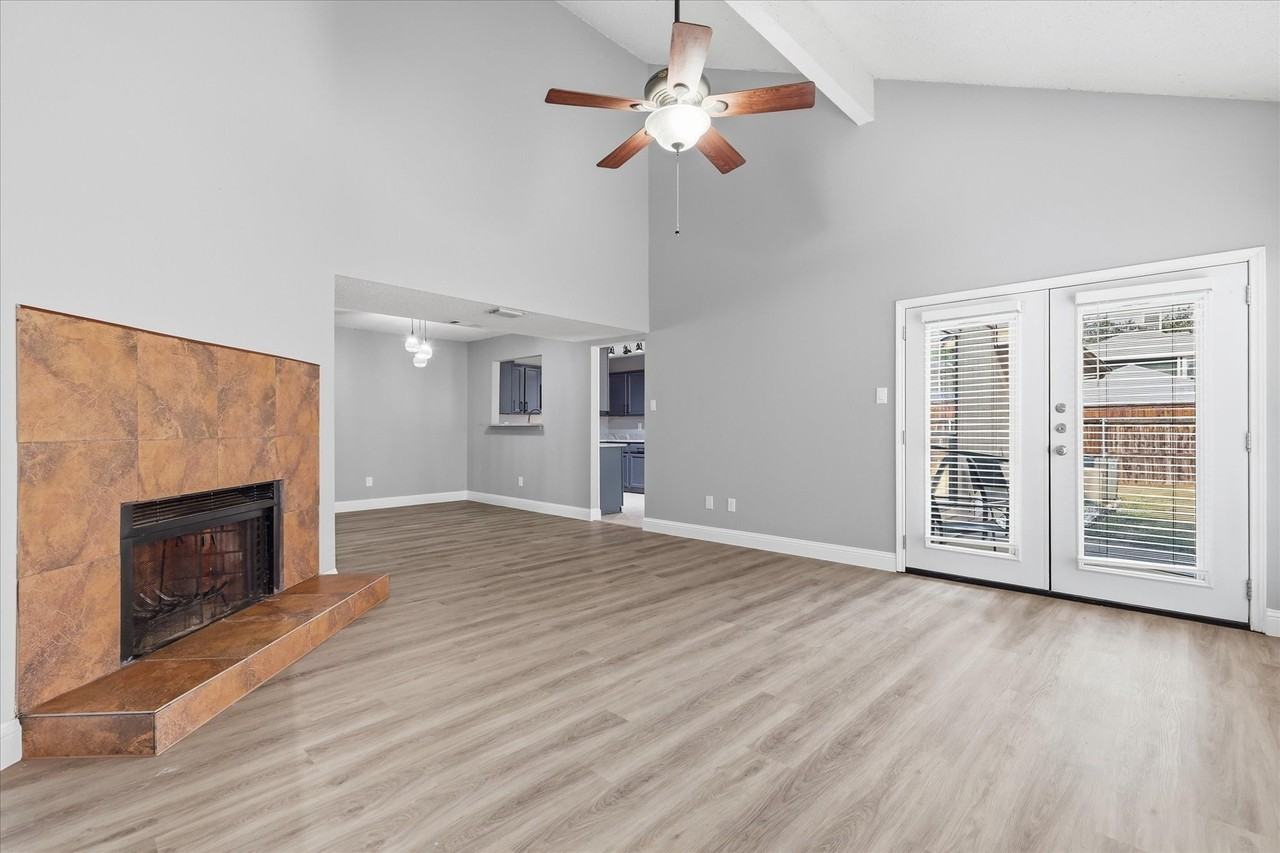 2909 Menlo Park Ln - Photo 7 of 30