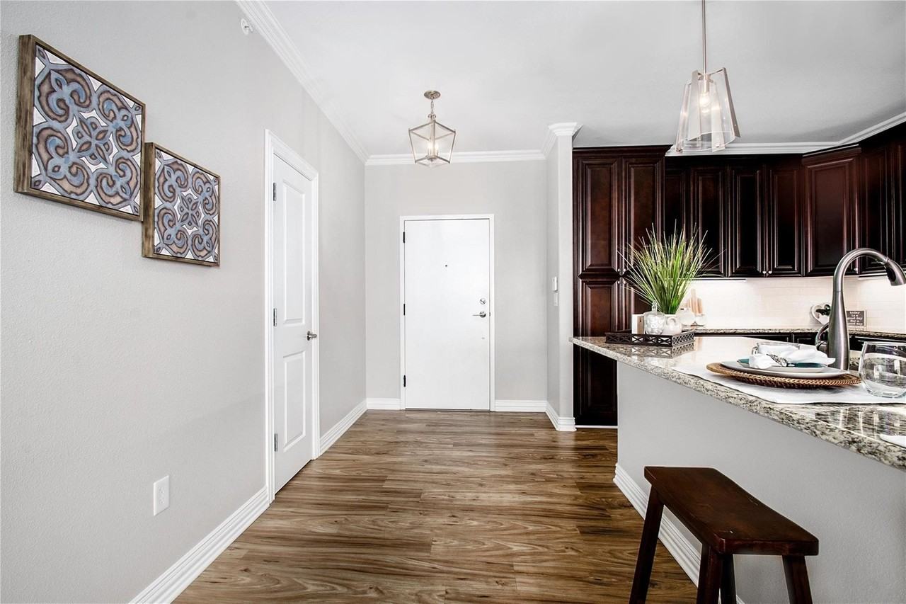 2500 King Arthur Blvd #301 - Photo 6 of 23